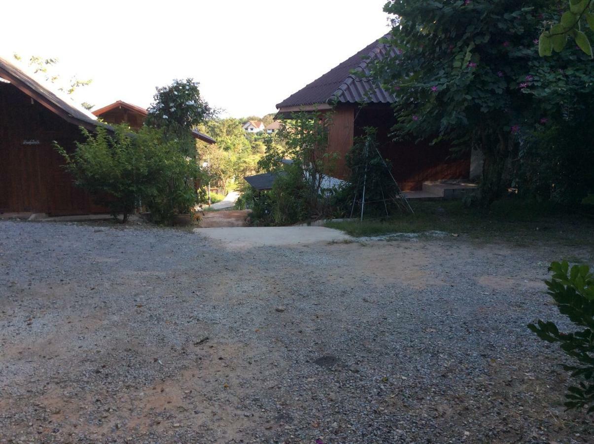 Settee Homestay Nan Eksteriør bilde